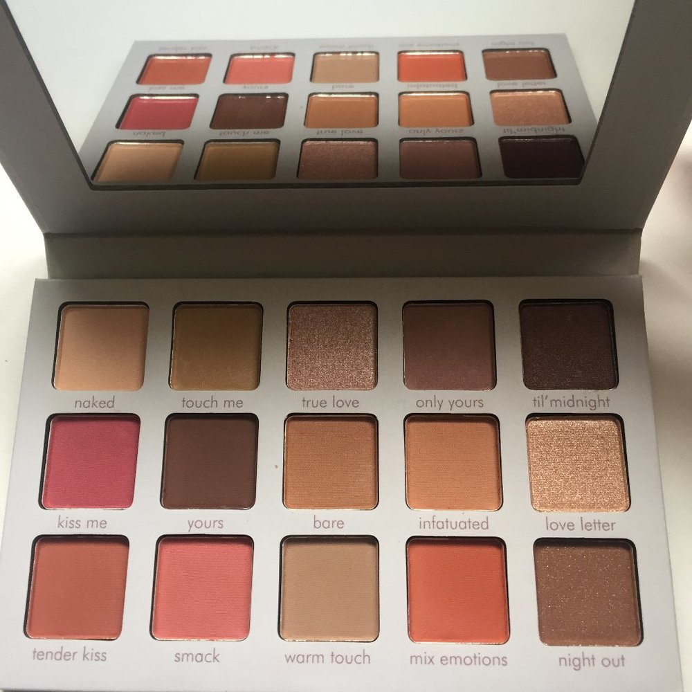 Eyeshadow Palette Irresistible